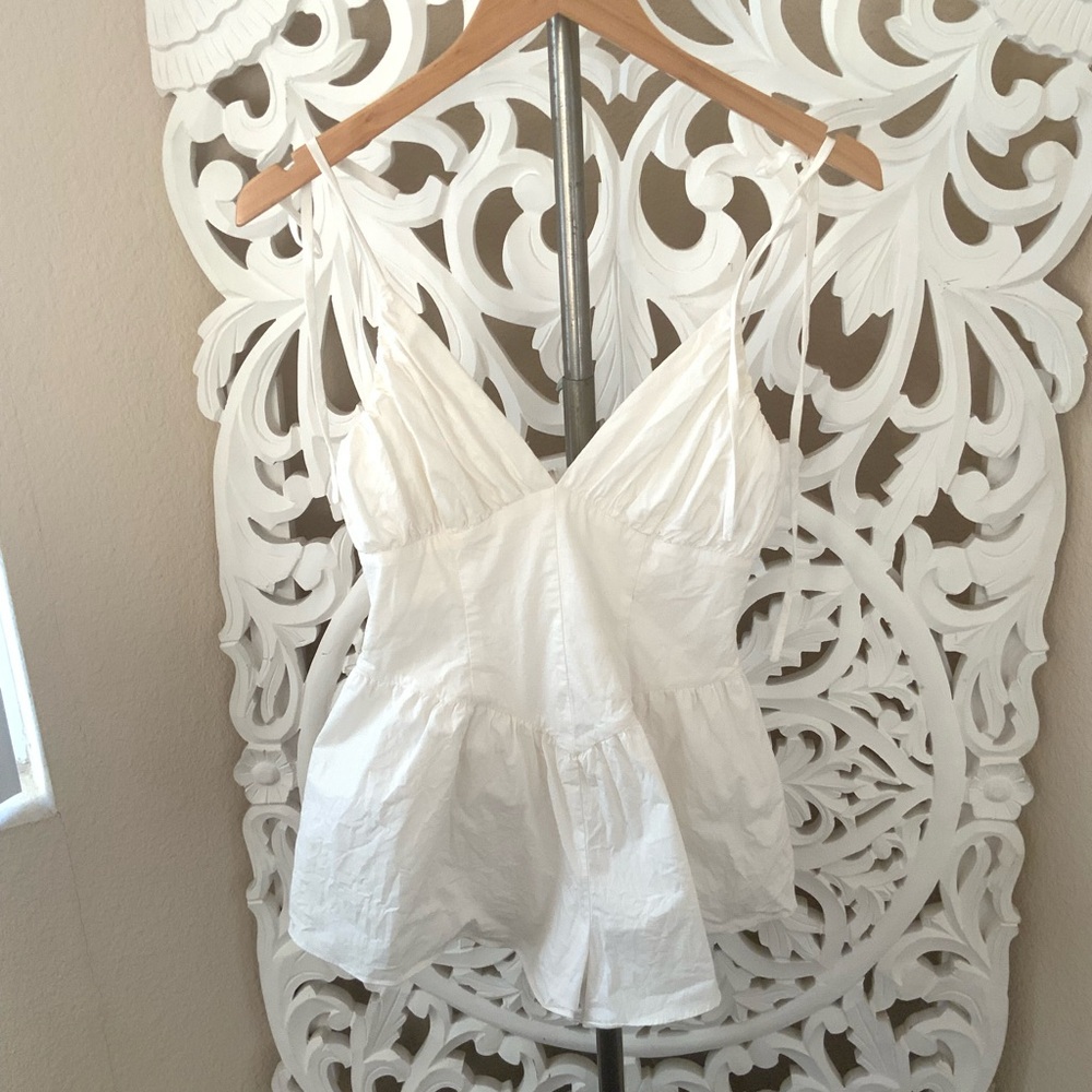 Lovers + Friends Elegant White romper size XS